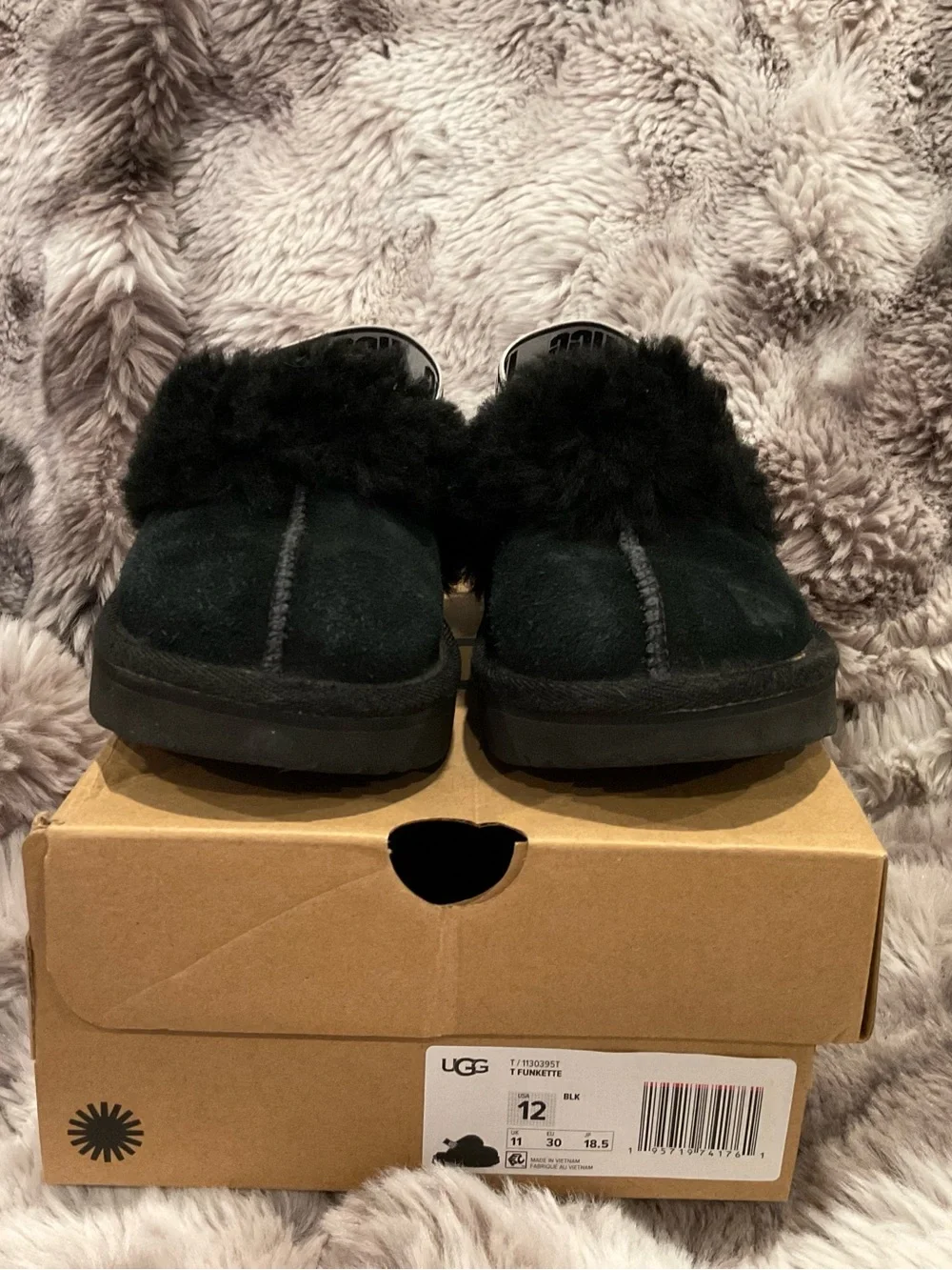 UGG Kids Black Fluff Slide Sandals with Logo Strap